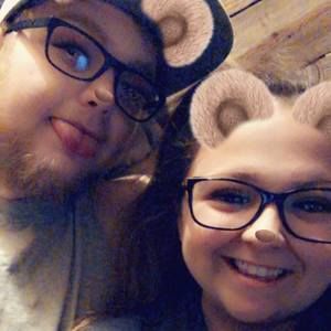 Meet your Posher, Marisa